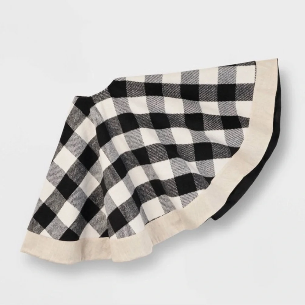 NWT wondershop 48” buffalo plaid ivory black Christmas tree skirt decor